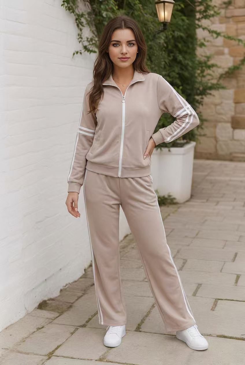 Women's sports suit